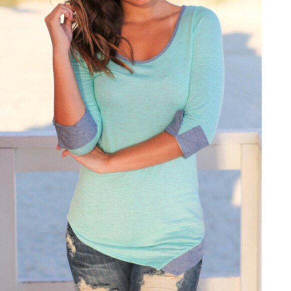 Twenty Second Mint and Gray Long Sleeve Top - Picture 1 of 6